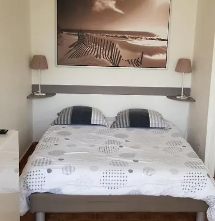 Naturiste Sunset Héliopolis E 90 * Agde